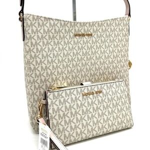 Michael Kors Large Messenger Bag & Large Double Zip Wallet Vanilla/Powder
 Blush